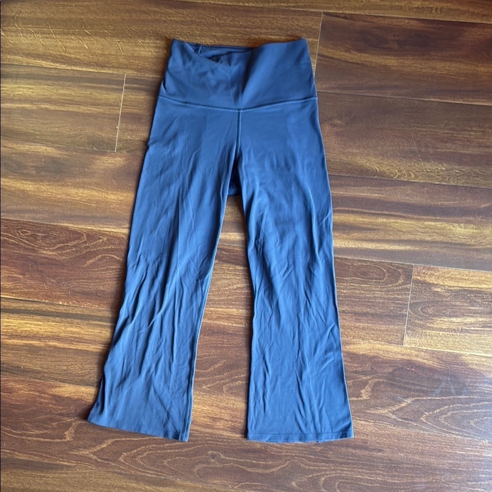 🌿END of Season SALE🌿LULULEMON Athletica Blue Leggings size 6